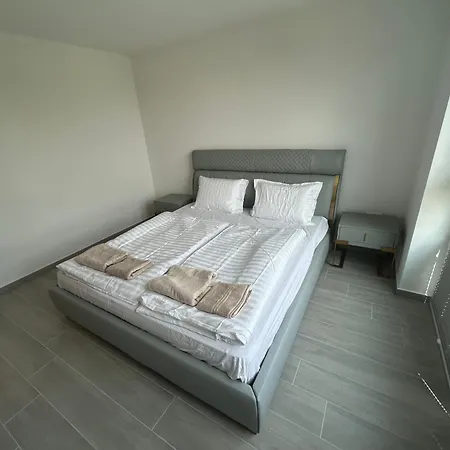 Lux Apartament *